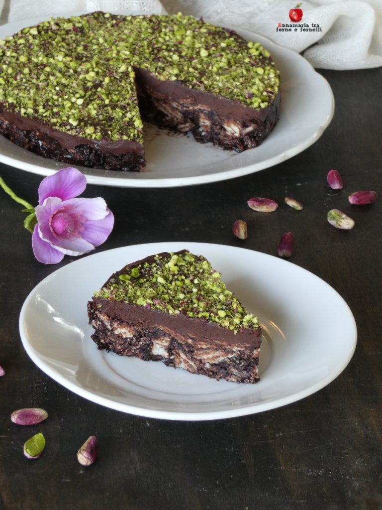 gâteau froid au chocolat et pistache