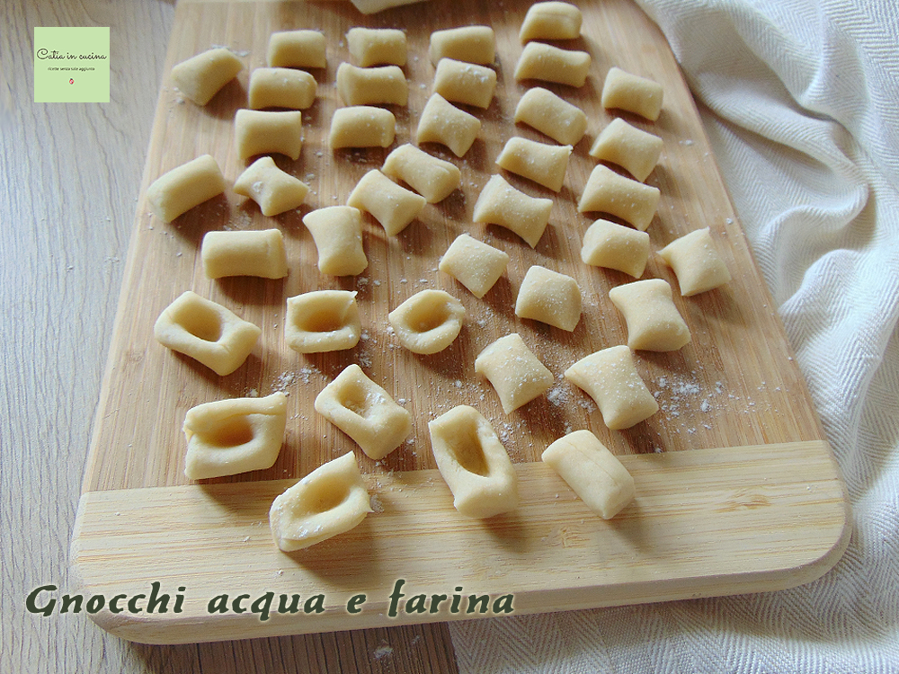 Gnocchis eau et farine (gnocchis sans pommes de terre)