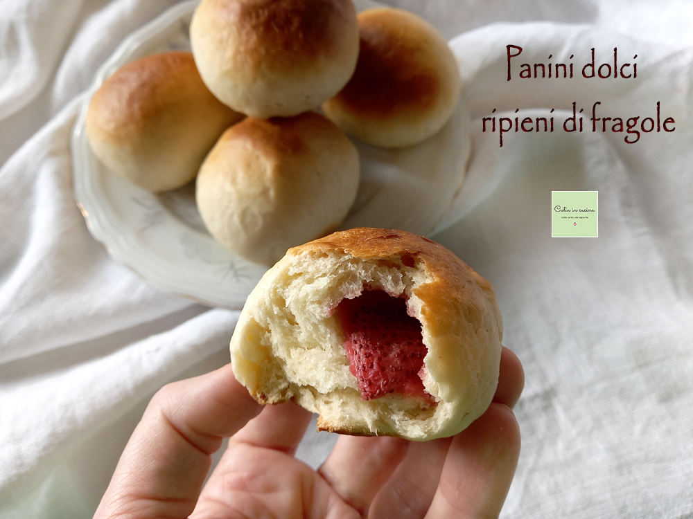 pains sucrés farcis aux fraises