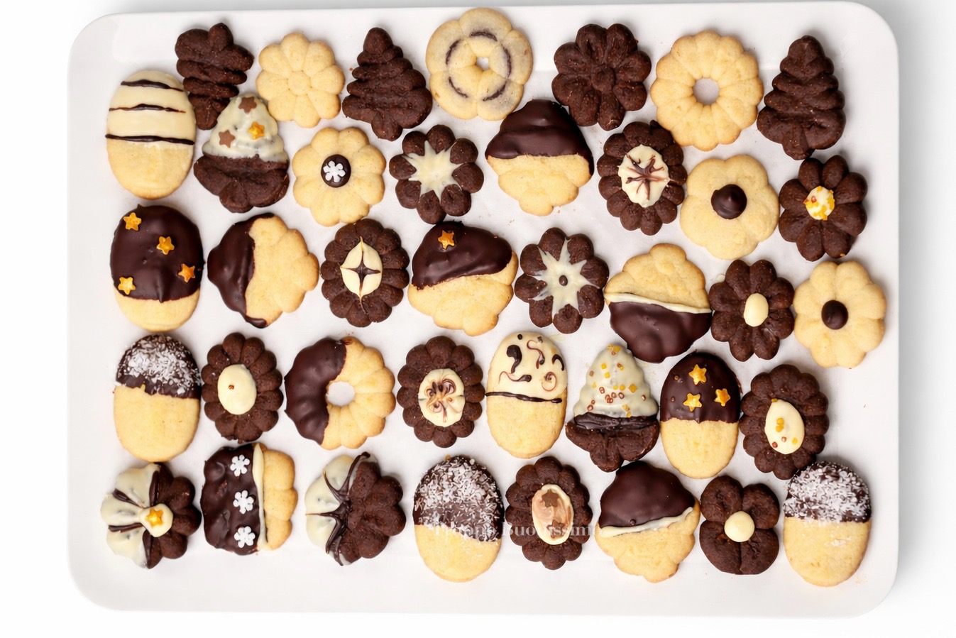 Biscuits sablés bicolores : plus de 100 pièces en 30 minutes