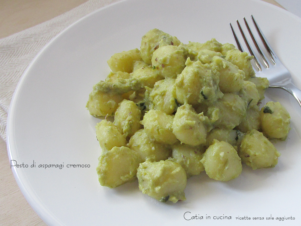 gnocchis au pesto d'asperges crémeux