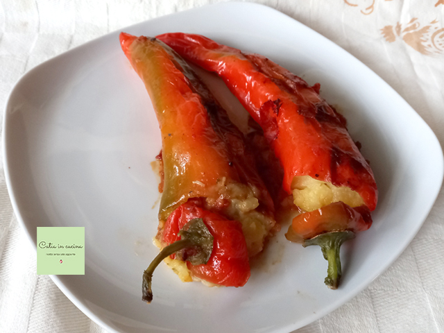 poivrons farcis aux pommes de terre et mozzarella cuits