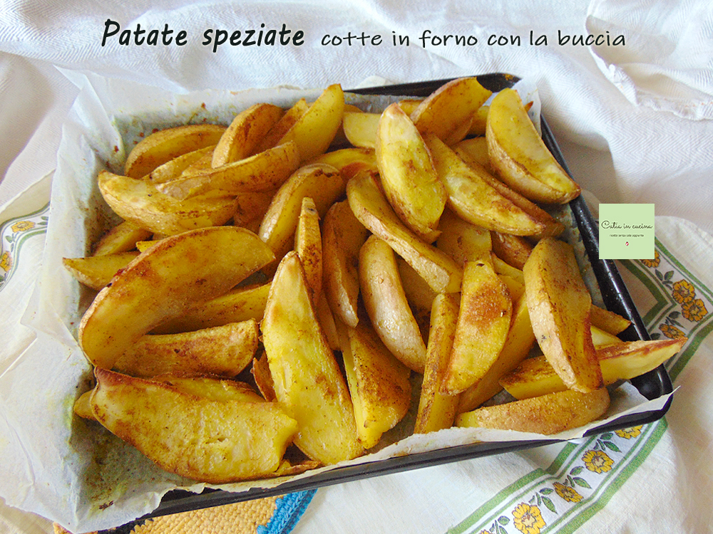 pommes de terre épicées au four avec la peau
