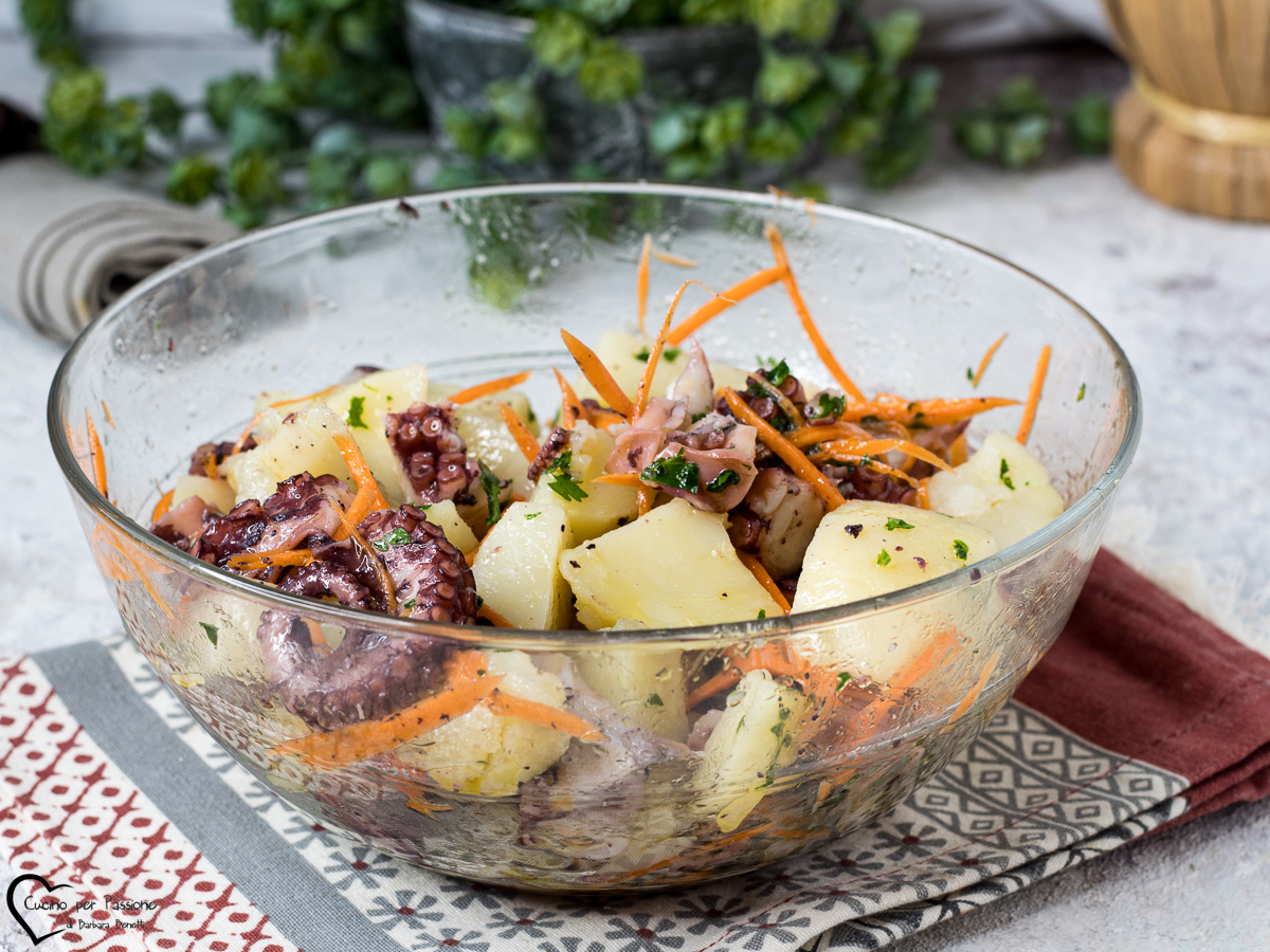 POULPE AVEC POMMES DE TERRE