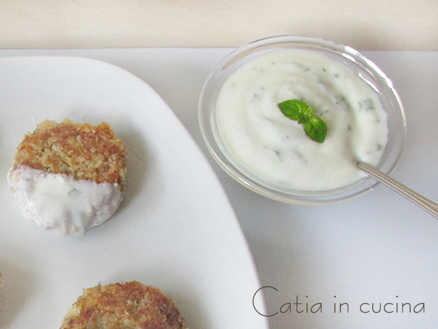 sauce à la menthe pour boulettes végétariennes