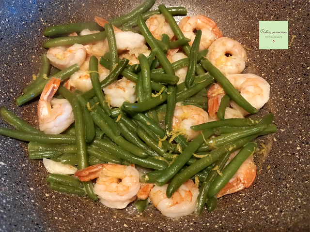 spaghetti avec crevettes et haricots verts - cuisson