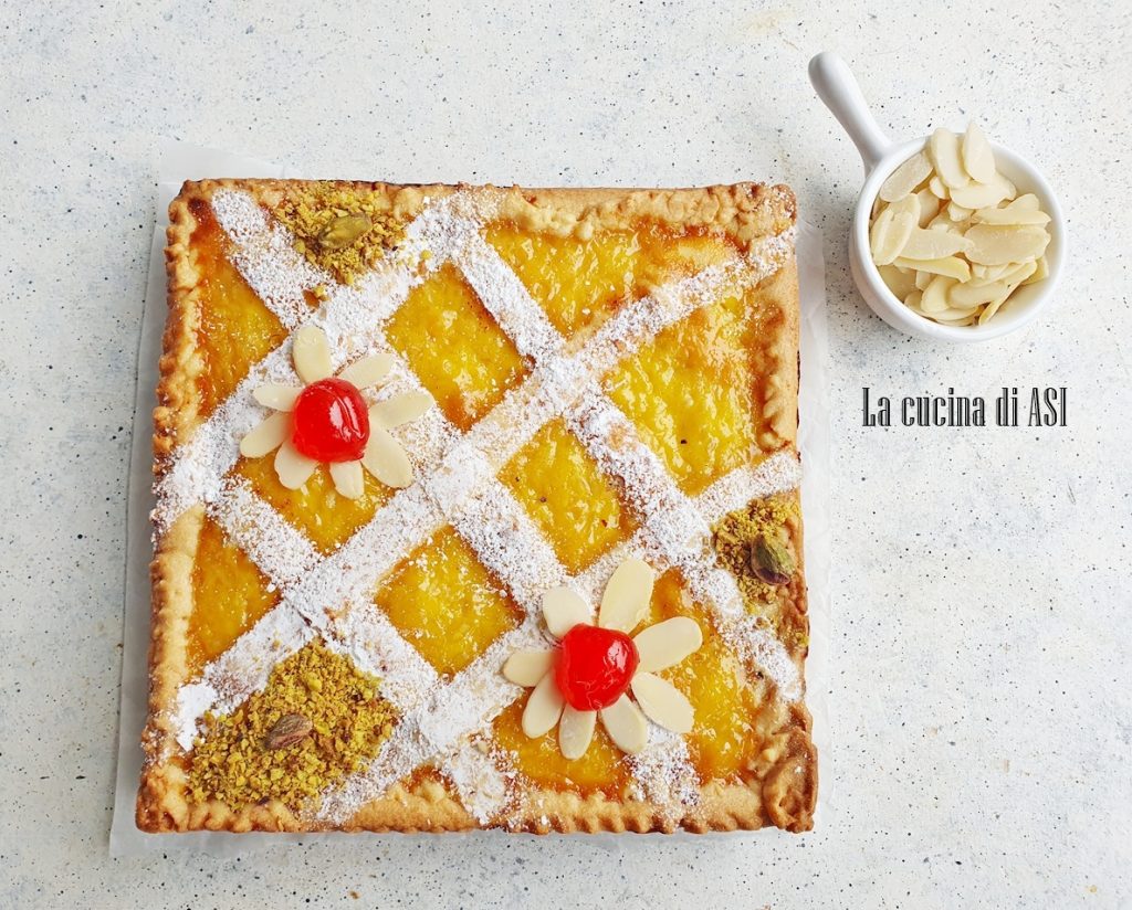 tarte avec crème de riz et grille en losange