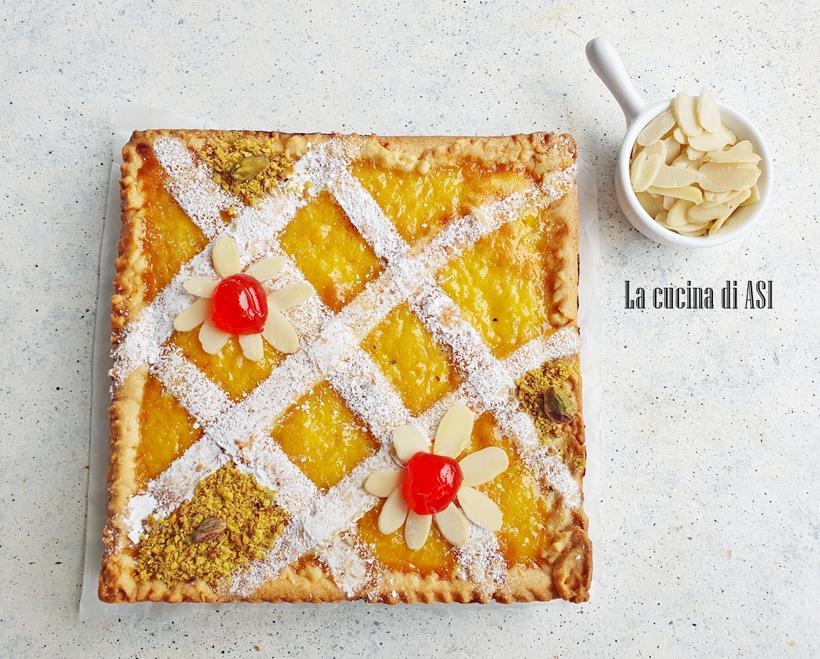 Tarte à la crème de riz avec grille en losange