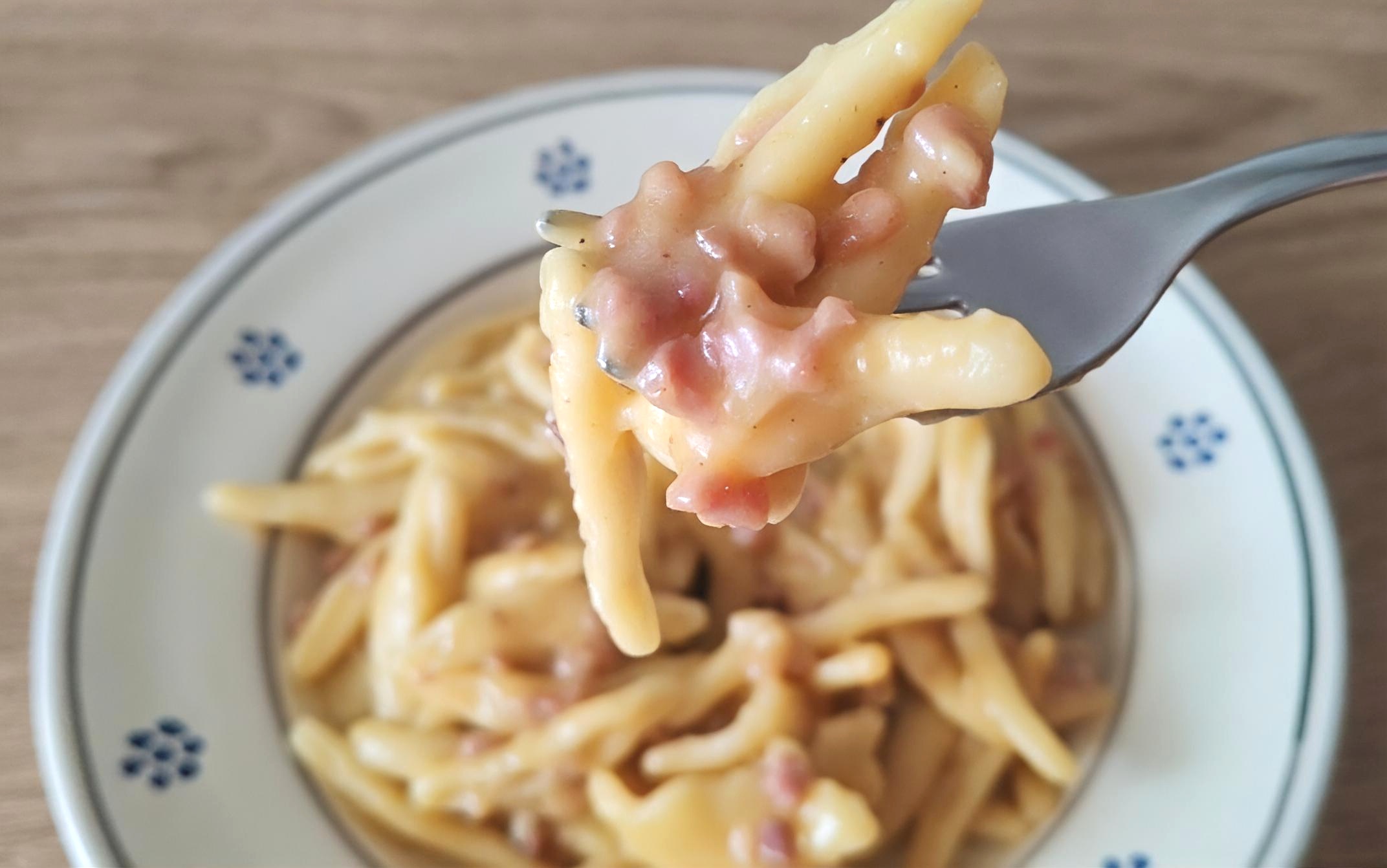 Pâtes fraîches à la crème de pommes de terre et speck