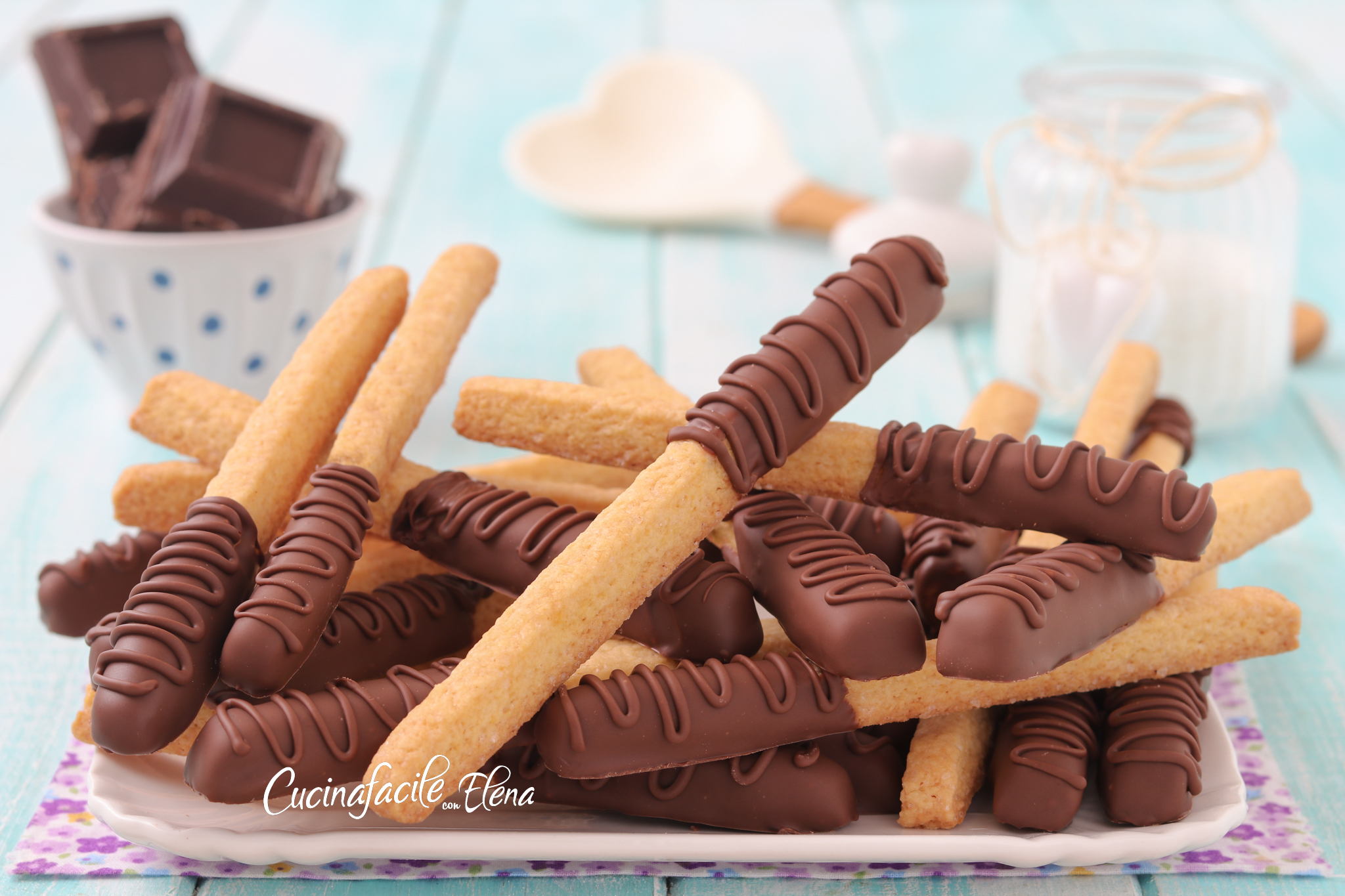 Bâtonnets de biscuit au chocolat