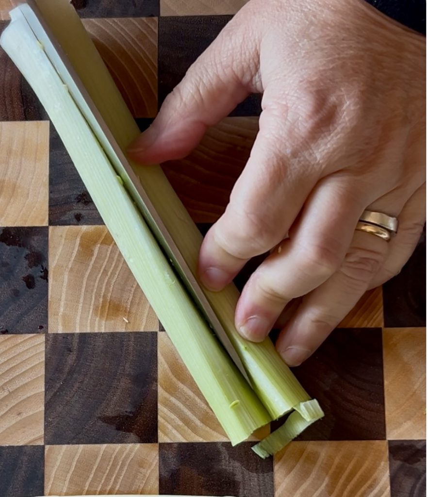 Coupe les poireaux