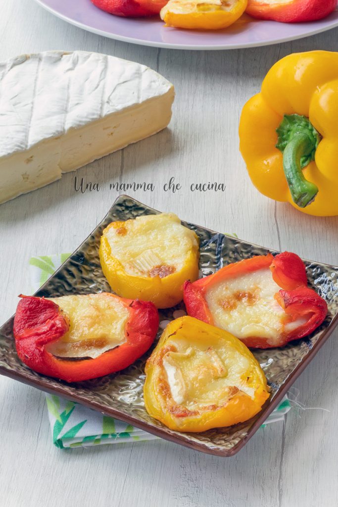 Poivrons au fromage dans une friteuse à air