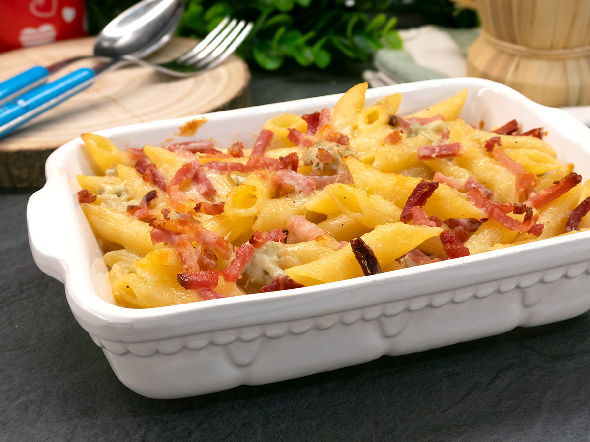 Pâtes au four avec speck et gorgonzola