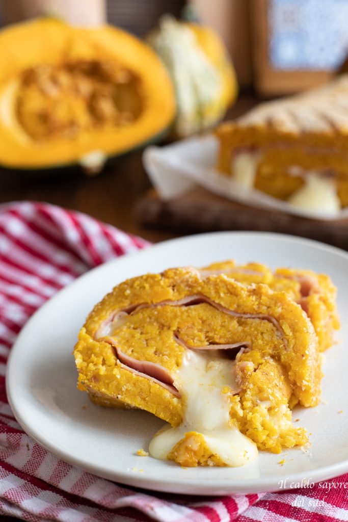 Pain de courge et pommes de terre au jambon et fromage