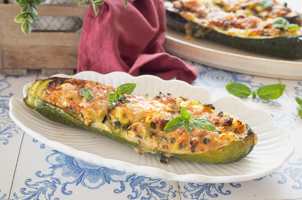 Courgettes farcies végétariennes à la mozzarella