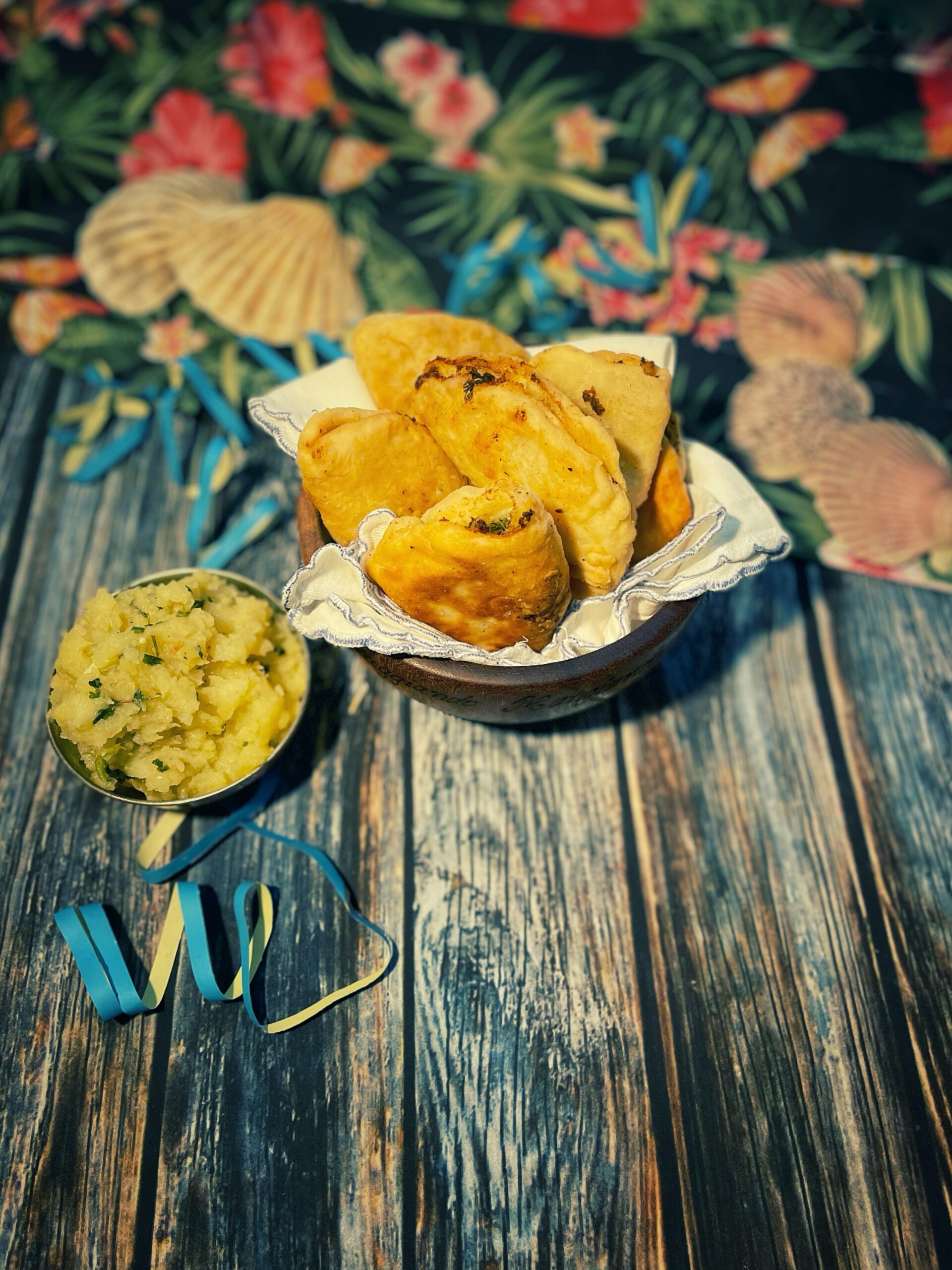 Aloo Pie : le chausson de pommes de terre épicé du Carnaval de Trinidad entre Inde et Caraïbes