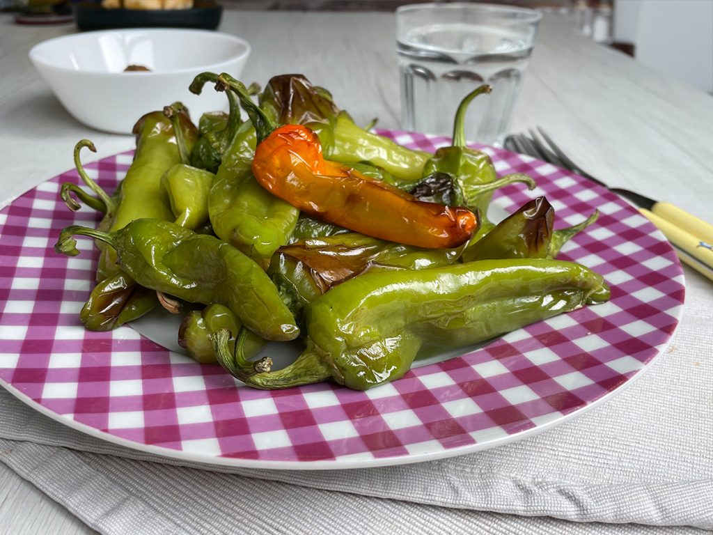 Friggitelli dans la friteuse à air
