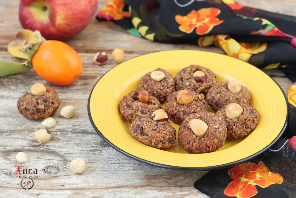 Biscuits rustiques au kaki-pomme avec avoine et chocolat