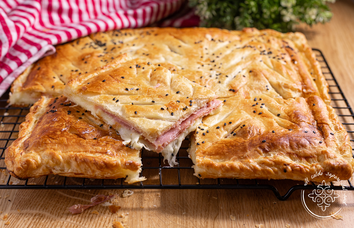 Feuilleté rapide au jambon et au fromage