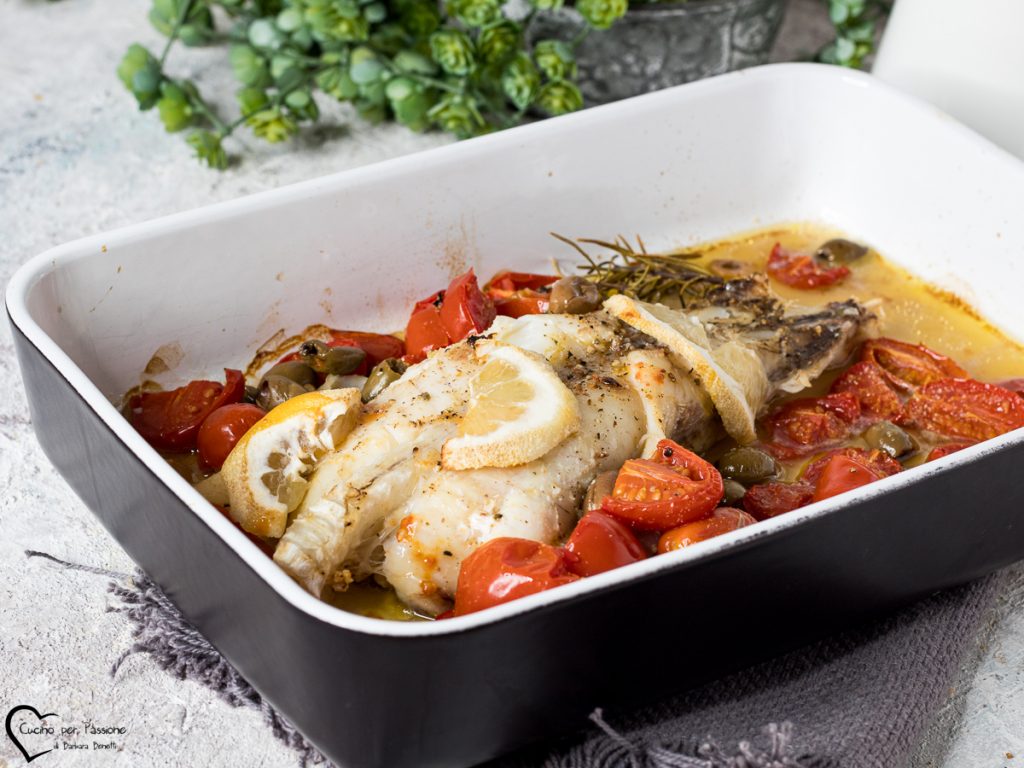 Lotte au four avec tomates cerise et olives