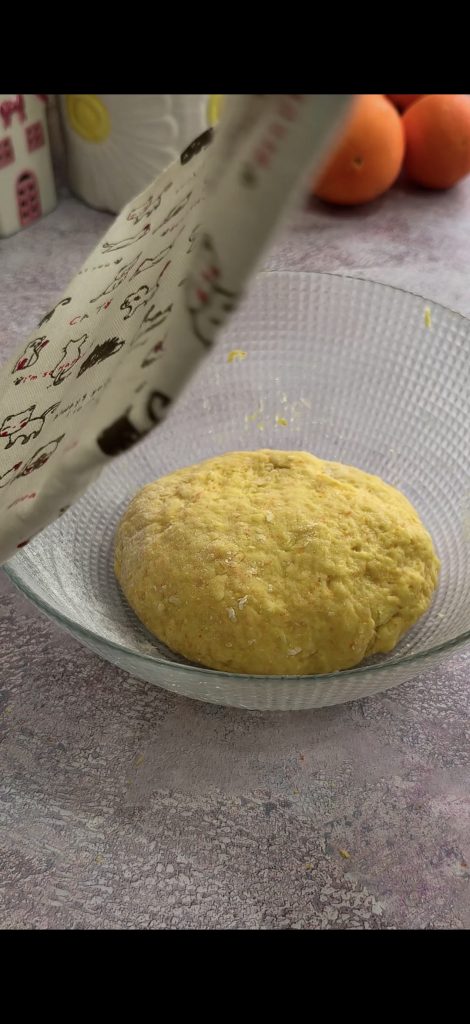 Former une pâte lisse et homogène et laisser reposer