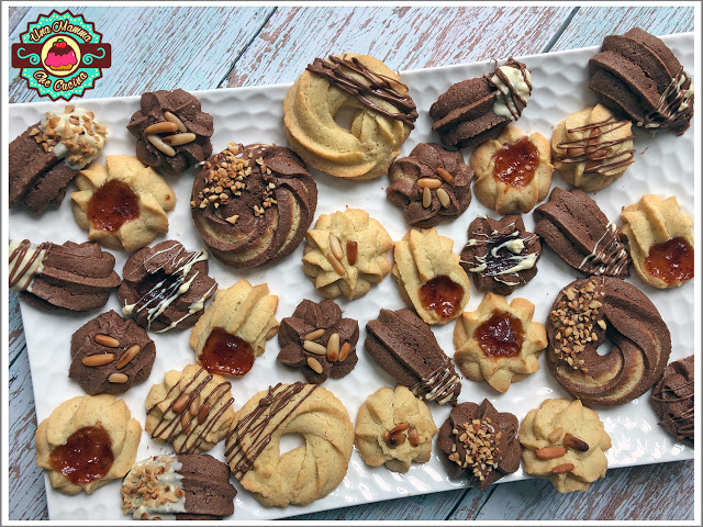 Biscuits assortis de pâte sablée montée