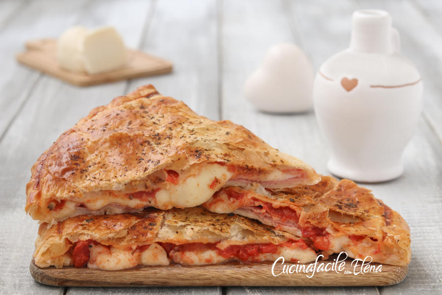 Calzone feuilleté à la pizza
