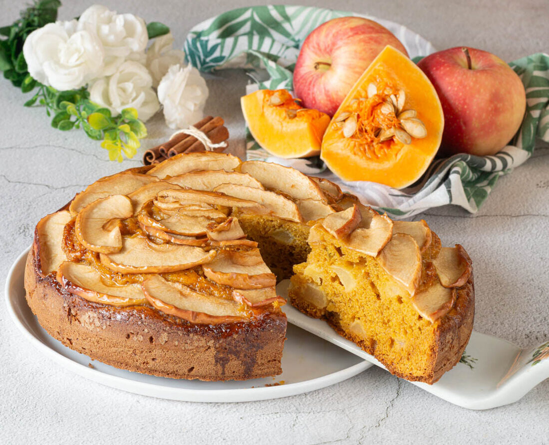 Gâteau aux pommes et au potiron épicé