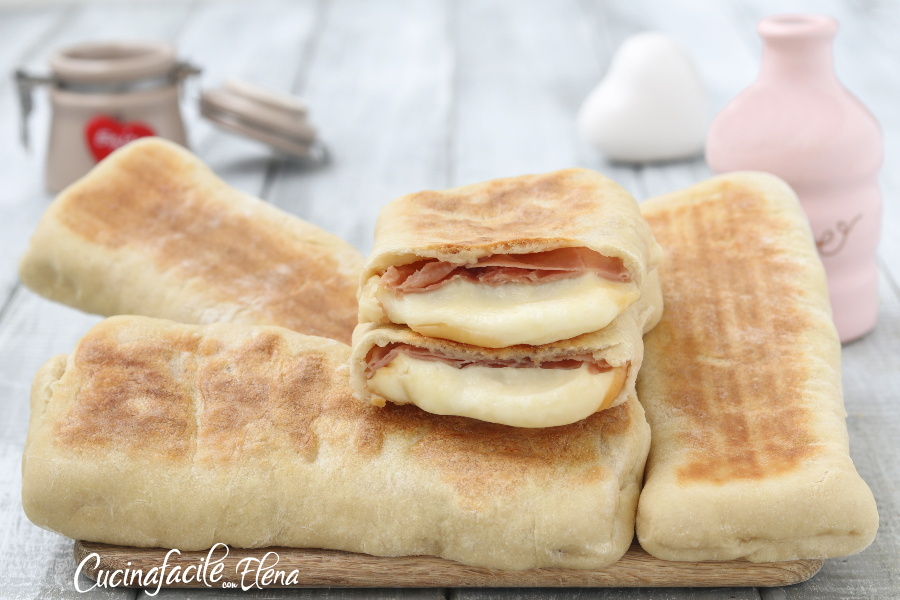 Langues de focaccia à la poêle