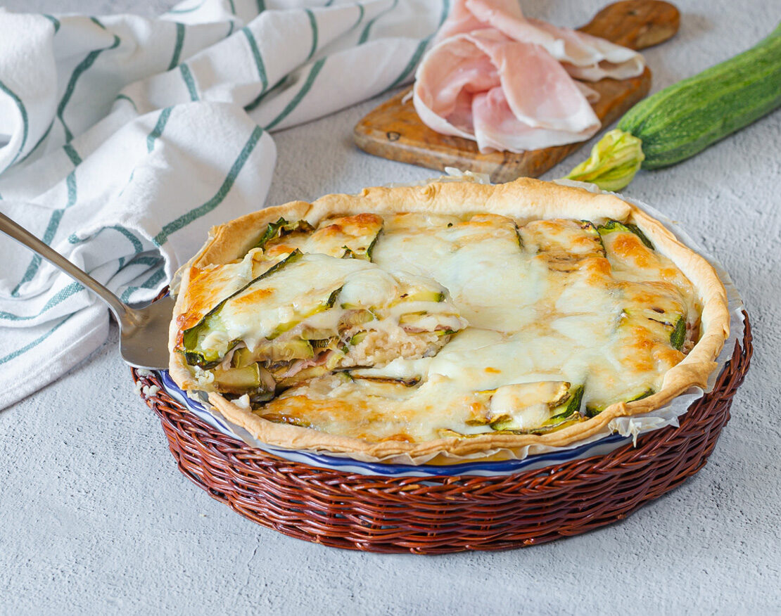 Tarte salée aux courgettes, jambon et mozzarella