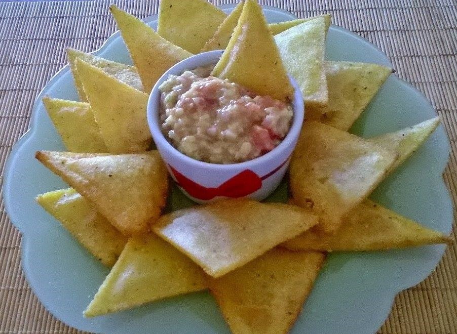 Nachos et sauce guacamole