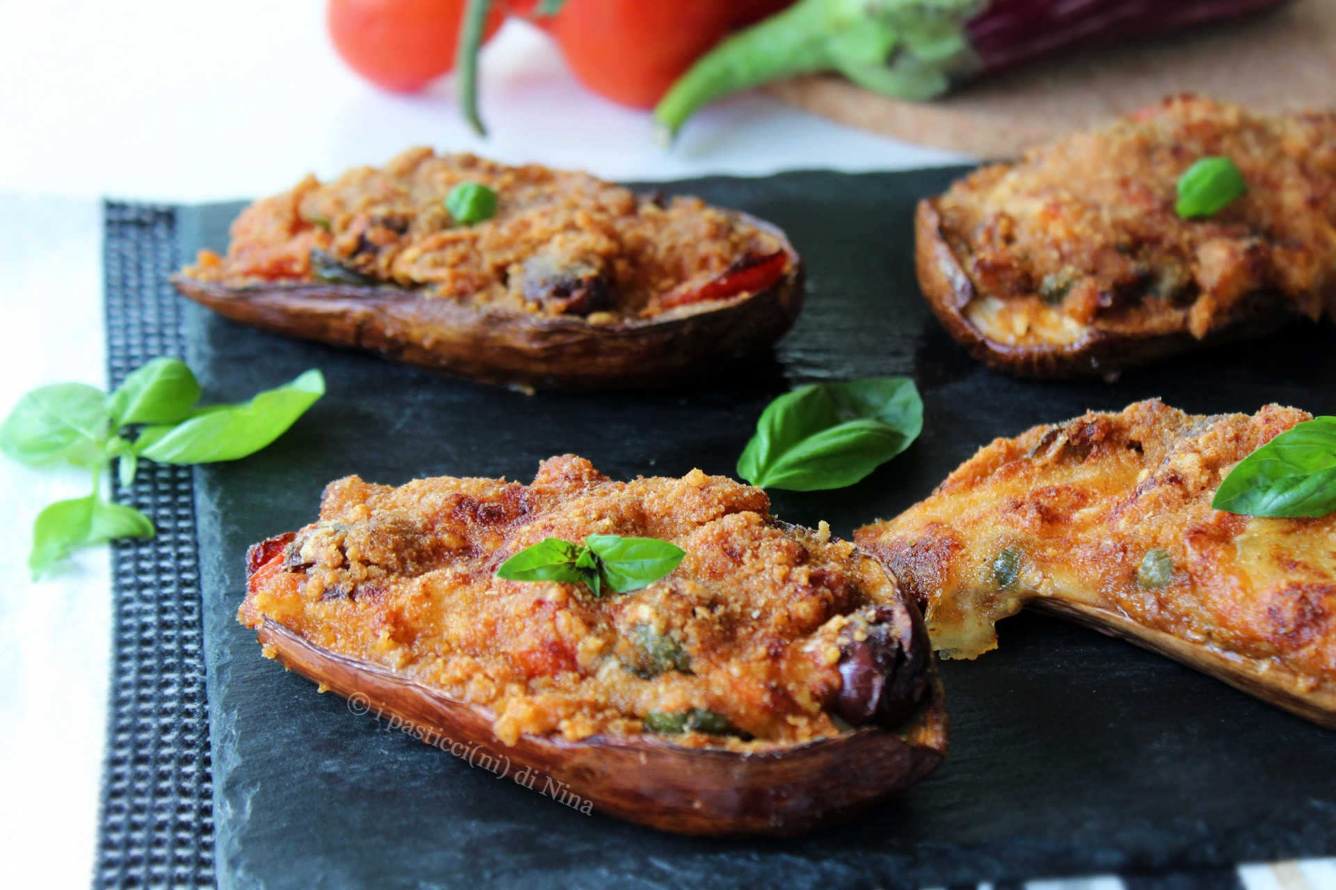 AUBERGINES EN BARQUETTE À LA FRITEUSE À AIR