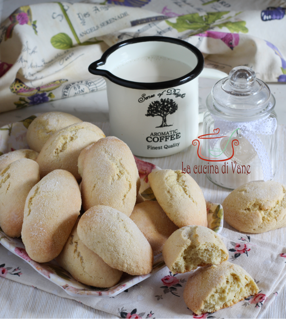 BISCUITS À TREMPER À LA CRÈME