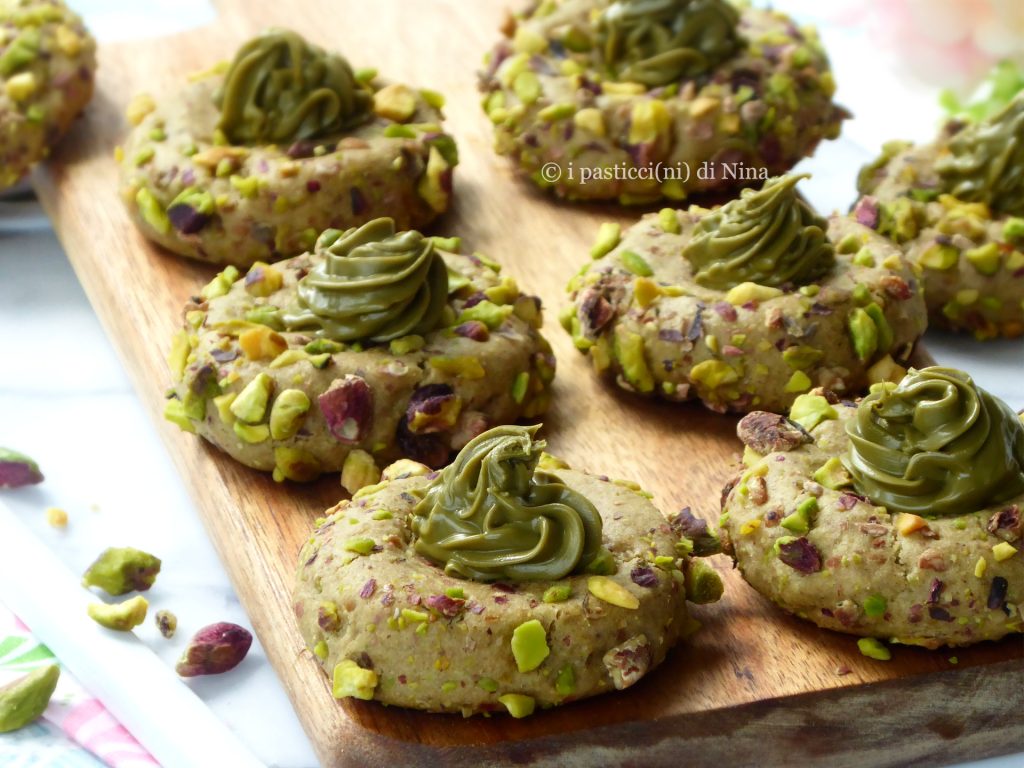 Biscuits avec crème de pistache dans la pâte rapides et simples moelleux et gourmands recette i pasticcini di Nina pistachotti