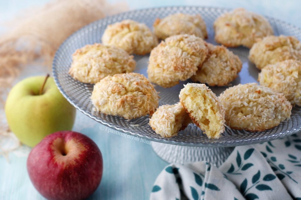 Biscuits moelleux pommes et coco, délicats au point de fondre en bouche i pasticcini di Nina