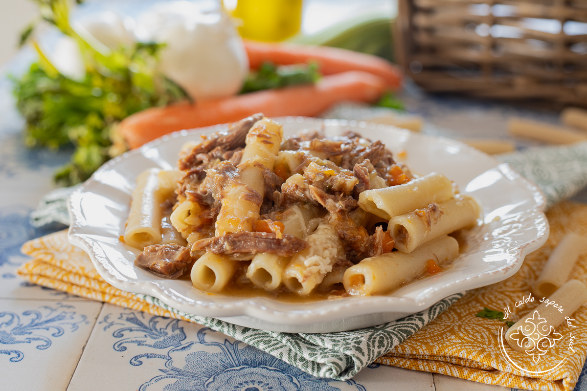 Pâtes à la genovese napolitaine