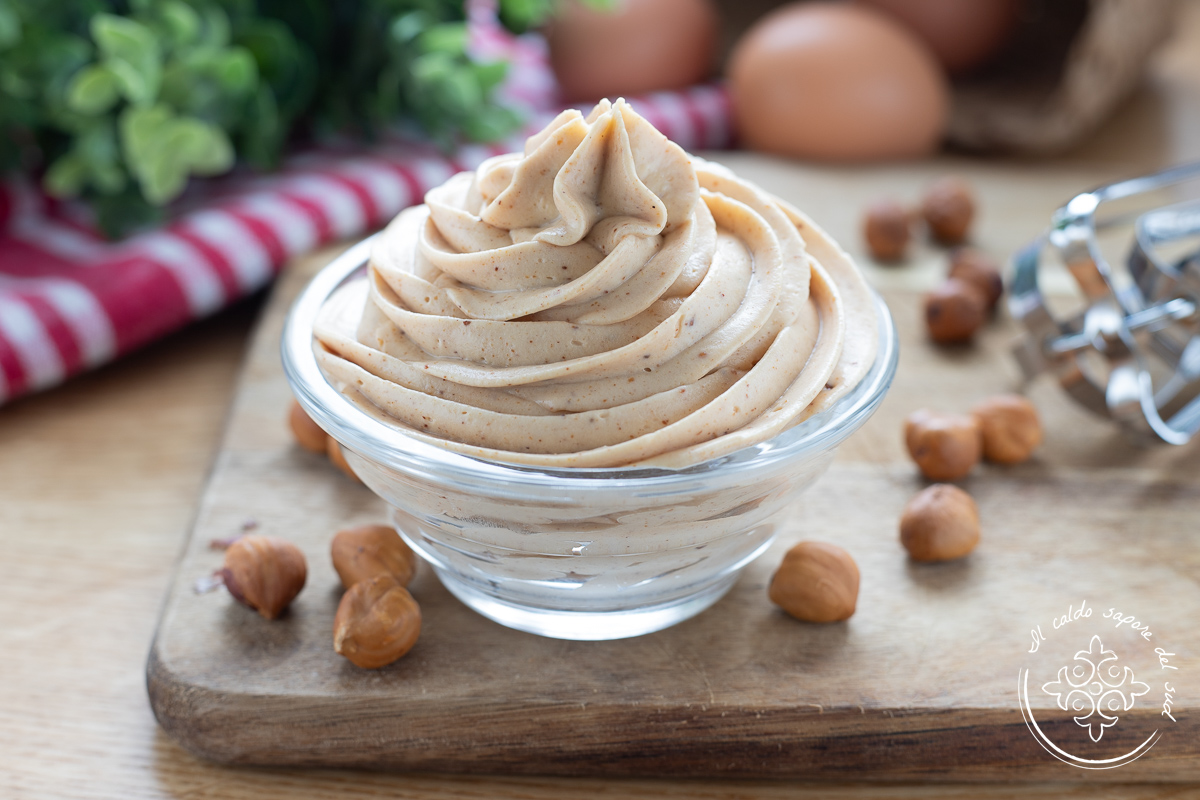 Crème mascarpone et noisettes