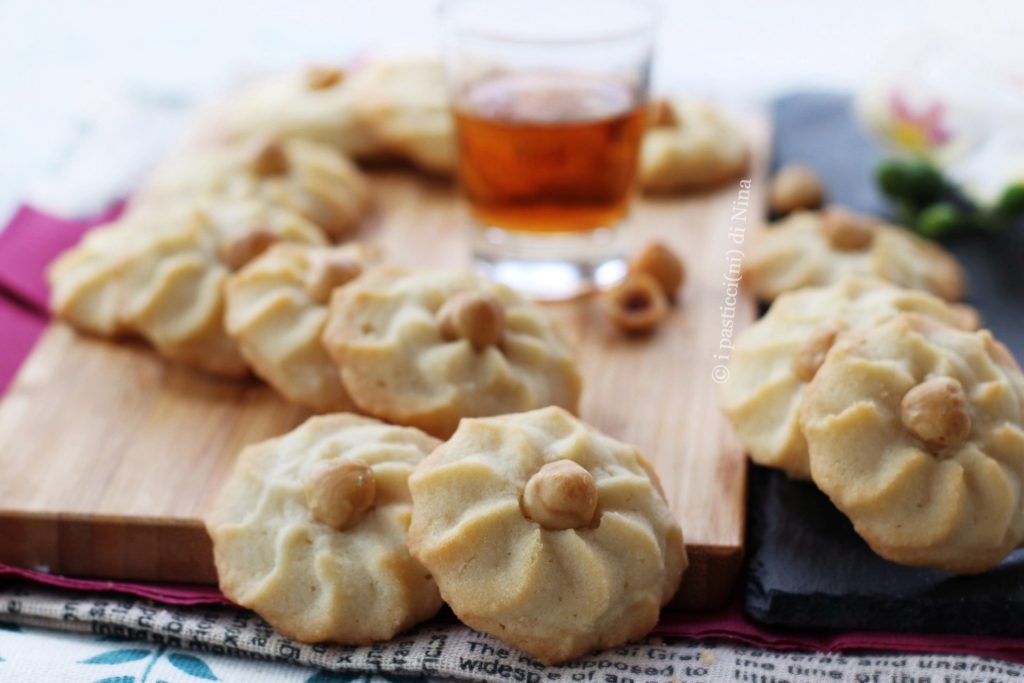 Sablés sans œufs aux noisettes biscuits moelleux et délicats les pâtisseries de Nina