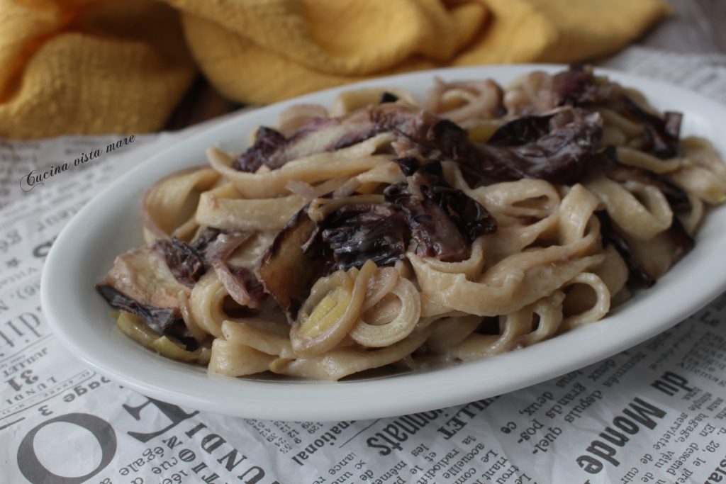 Tagliatelles radicchio et poireaux Cuisine vue mer
