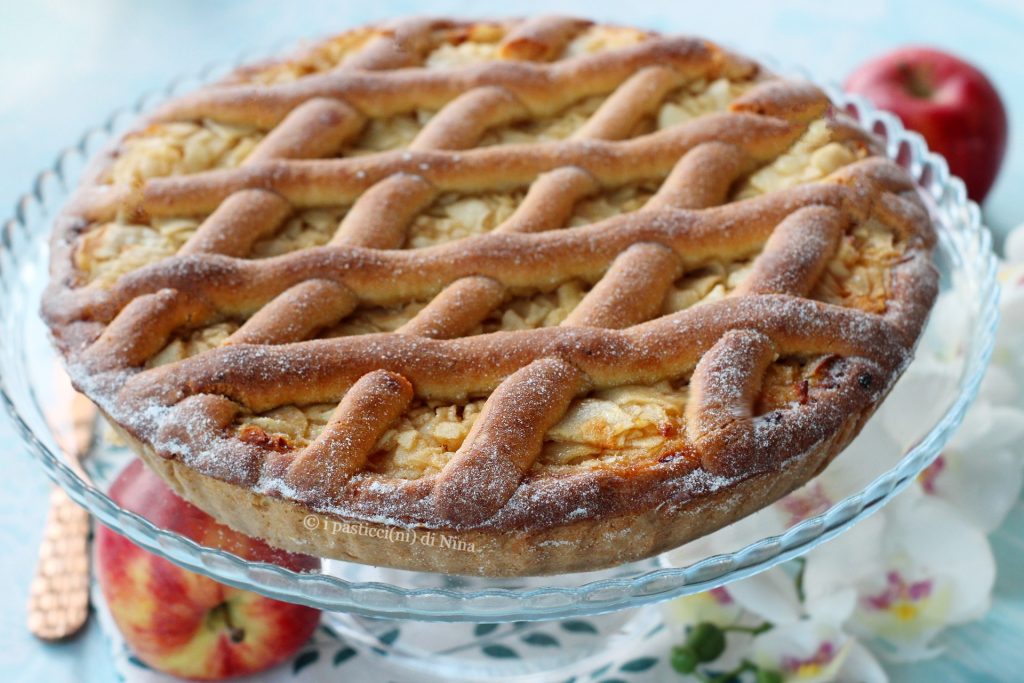 Tarte de pâte sablée montée aux pommes et à la confiture - Les petits gâteaux de Nina