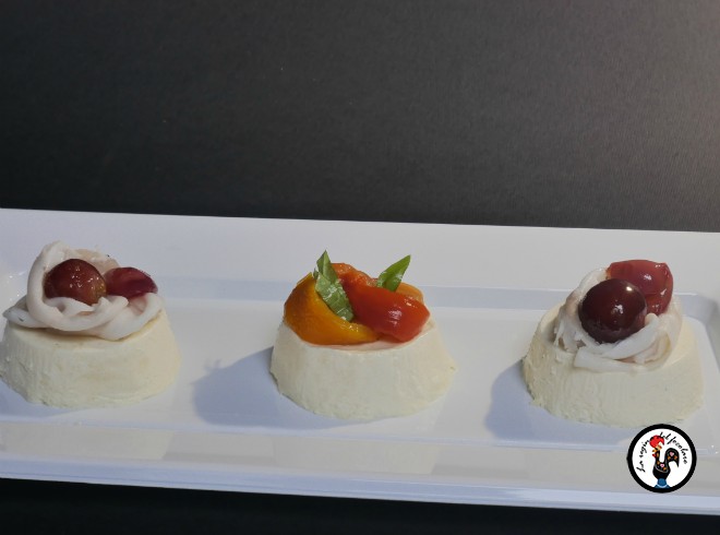 panna cotta au Parmigiano avec lard et raisins caramélisés