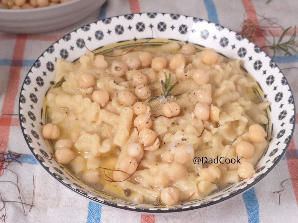 Pâtes aux pois chiches, recette originale crémeuse maison
