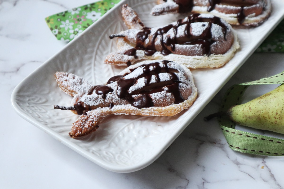 Poires et chocolat en pâte feuilletée