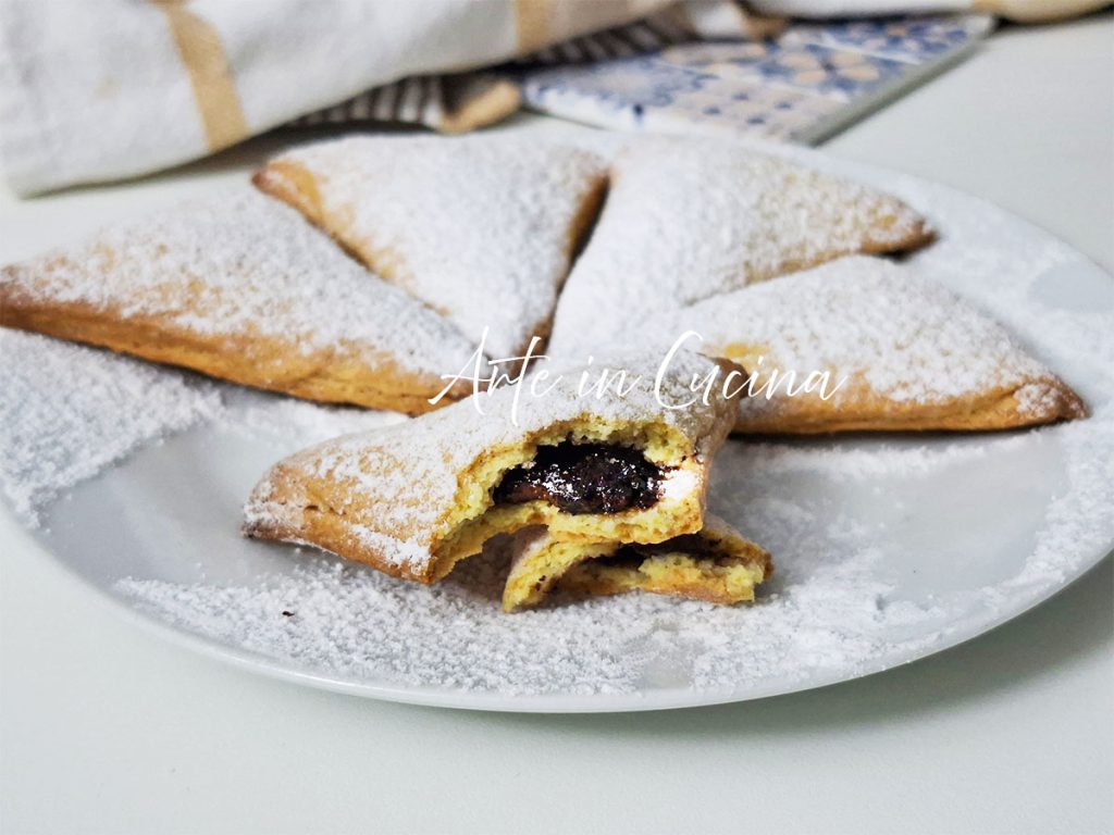 TRIANGLES de pâte sablée à la Nutella biscuits fourrés gourmands
