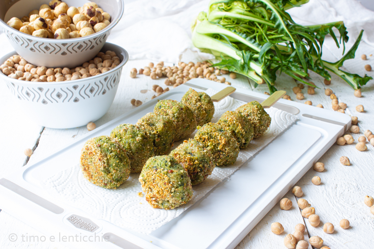 Boulettes de pois chiches et puntarelle
