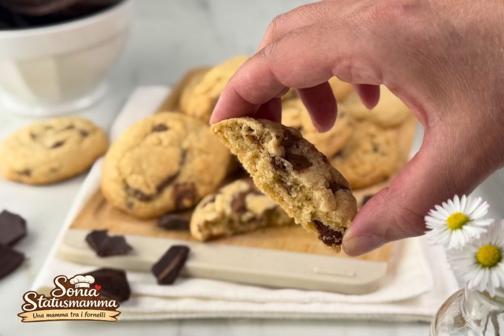Cookies américains au chocolat des œufs de Pâques : recette facile