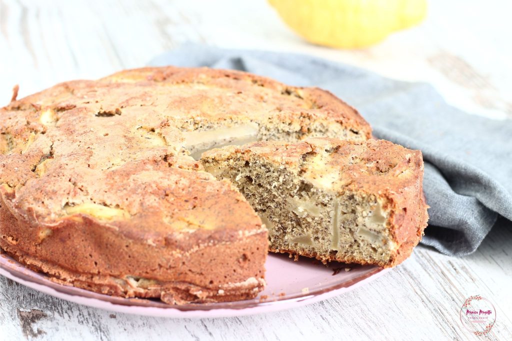 Gâteau aux pommes au sarrasin à faible indice glycémique fait maison