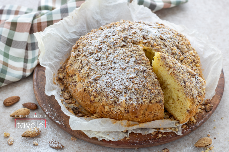 Gâteau de buffet moelleux aux amandes