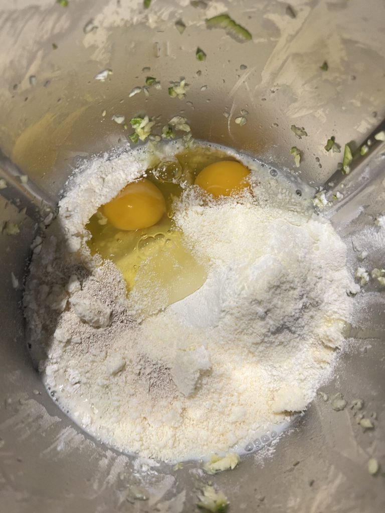 Pancakes salés aux courgettes