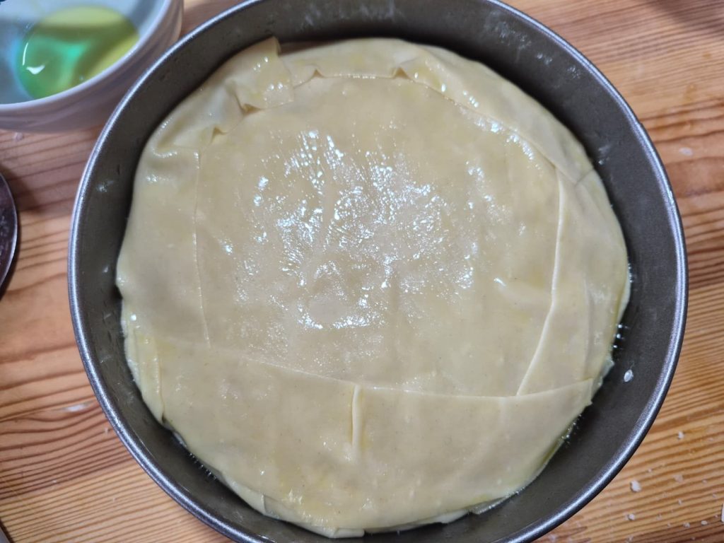 La tarte pasqualina aux artichauts cuite au four ou à la friteuse à air